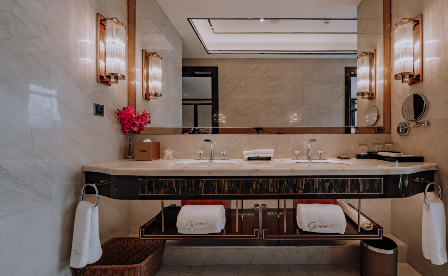 Han & Tang Elegance Family Room