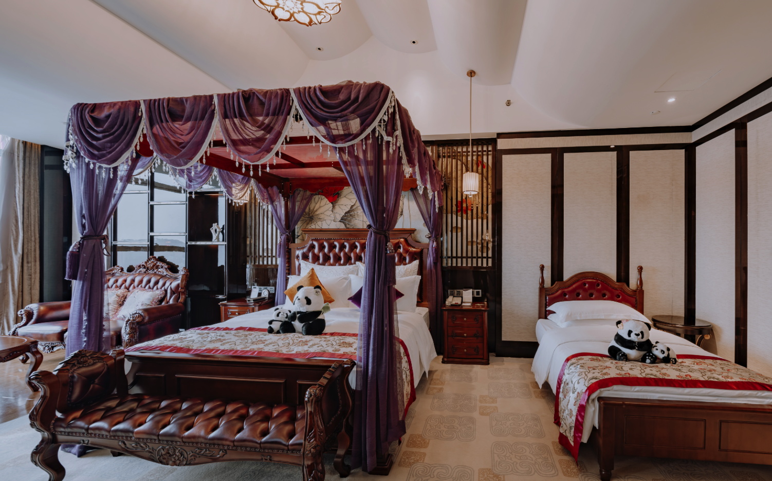 Han & Tang Elegance Family Room
