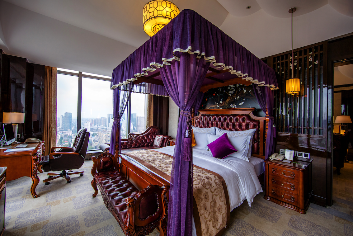Han & Tang Executive Suite