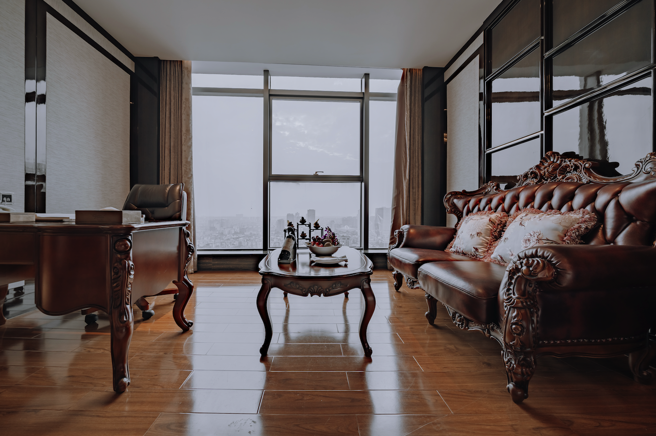 Han & Tang Elegance Family Room